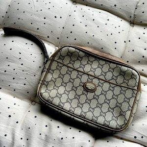 Authentic Vintage Gucci Plus Clutch